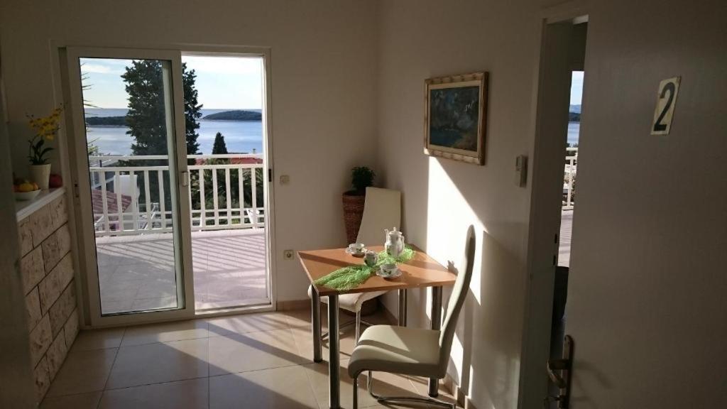 Apartments Mare 2 Hvar Town Exterior foto