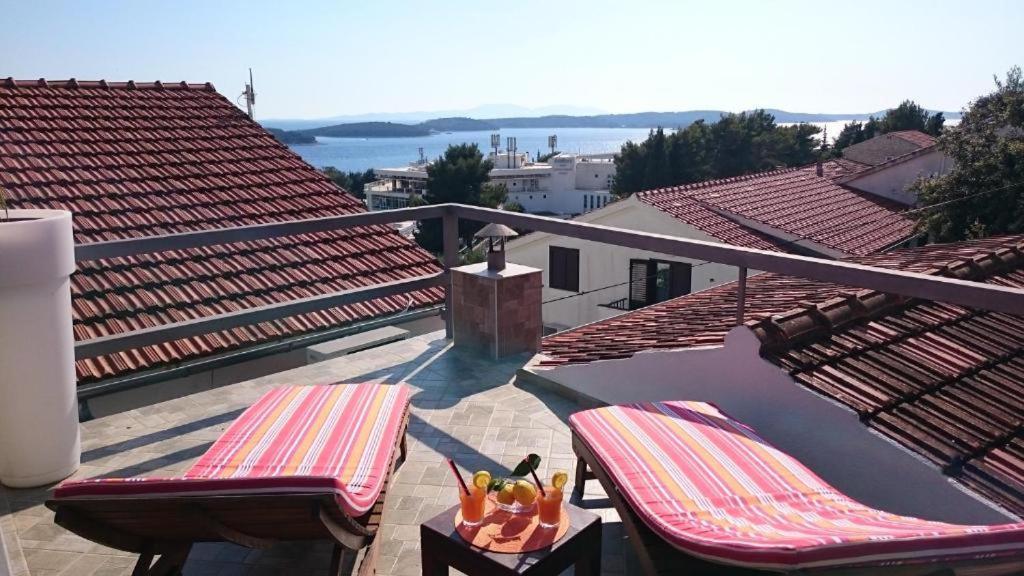 Apartments Mare 2 Hvar Town Exterior foto